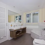 Meeresblickresidenzen Ferienwohnung Nr 65 Mit Sauna- Und Schwimmbadnutzung Im Ahoi Sellin *