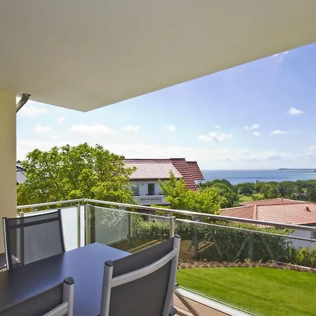 Apartment Meeresblick Fewo: Seaside Balcony With Ahoi Access Goehren (Ruegen)