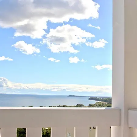 Meeresblick Fewo: Seaside Balcony With Ahoi Access Goehren (Ruegen)